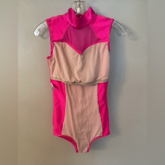 BALERA ADULT MEDIUM CERISE PINK METALLIC SEQUIN PANEL LEOTARD - Picture 7 of 9